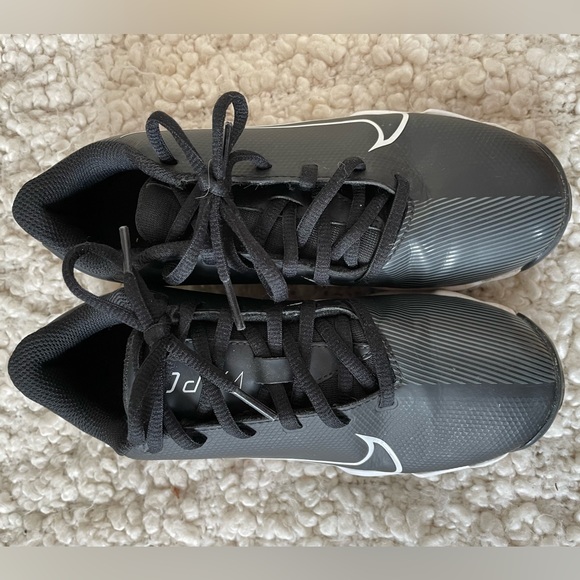 Youth 3.5 Cleats - Picture 3 of 6